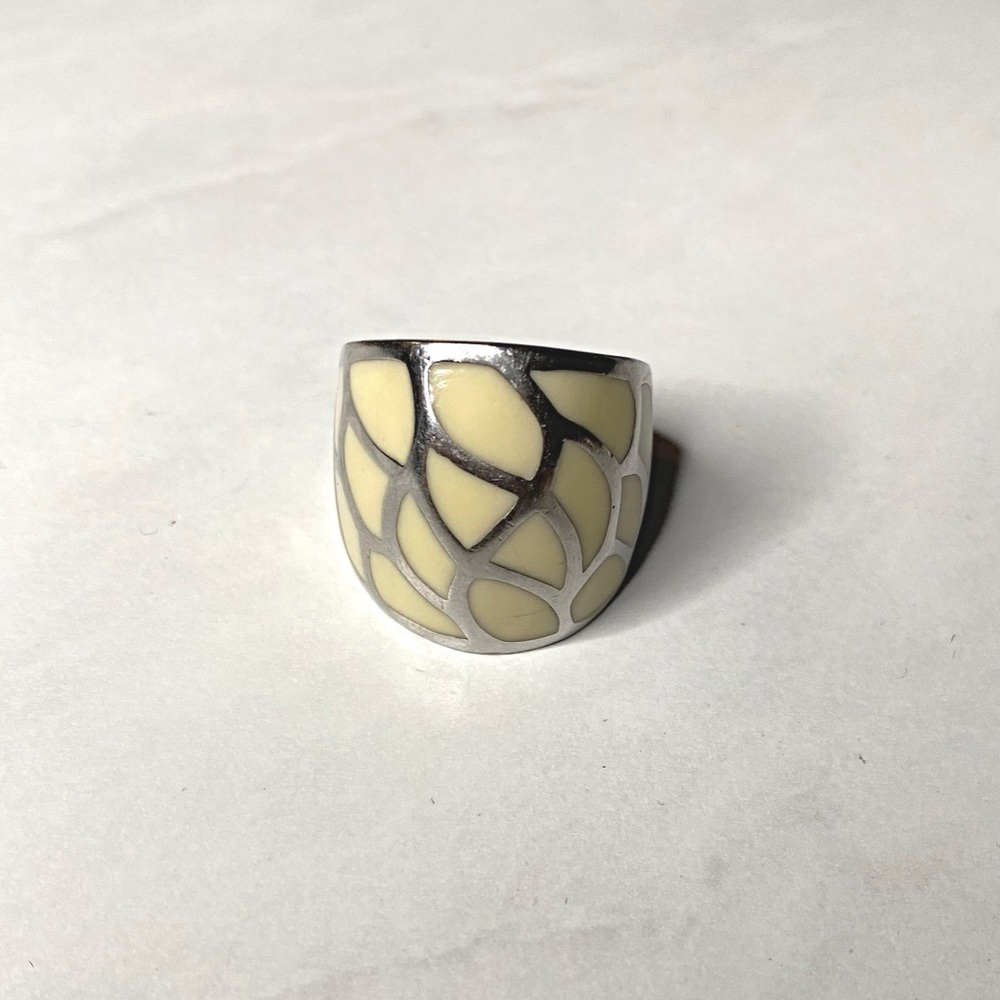 Silver and Light Yellow Ring
